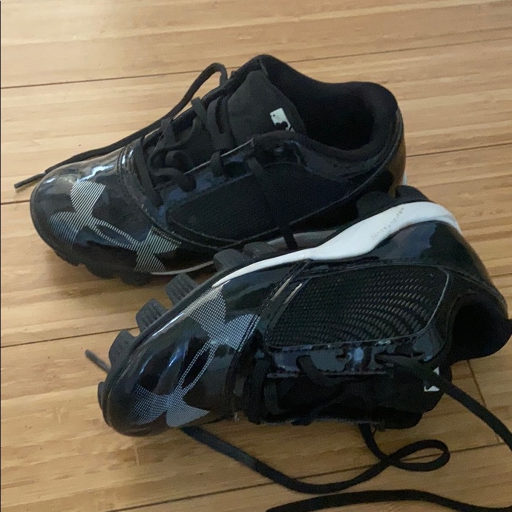 Black soccer cleats